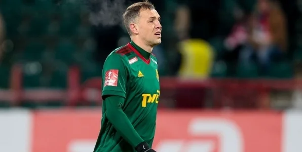 Наумов: «Дзюбе нужно обижаться на себя, а не на «Локомотив» Наумов: «Дзюбе нужно обижаться на себя, а не на «Локомотив»