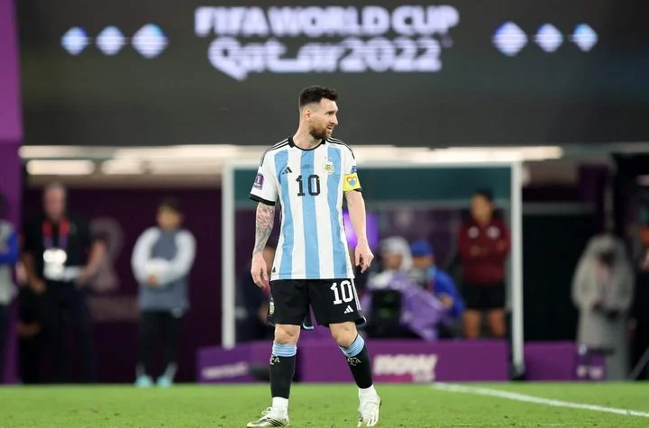 Кеану Баккус: «На поле Месси кажется ненастоящим, немного похож на восковую фигуру» Кеану Баккус: «На поле Месси кажется ненастоящим, немного похож на восковую фигуру»