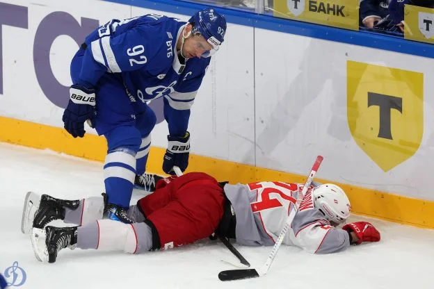 Плющев – о разгроме «Спартака»: У «Динамо» тенденция наметилась к лучшему, они поборются за место в тройке Плющев – о разгроме «Спартака»: У «Динамо» тенденция наметилась к лучшему, они поборются за место в тройке