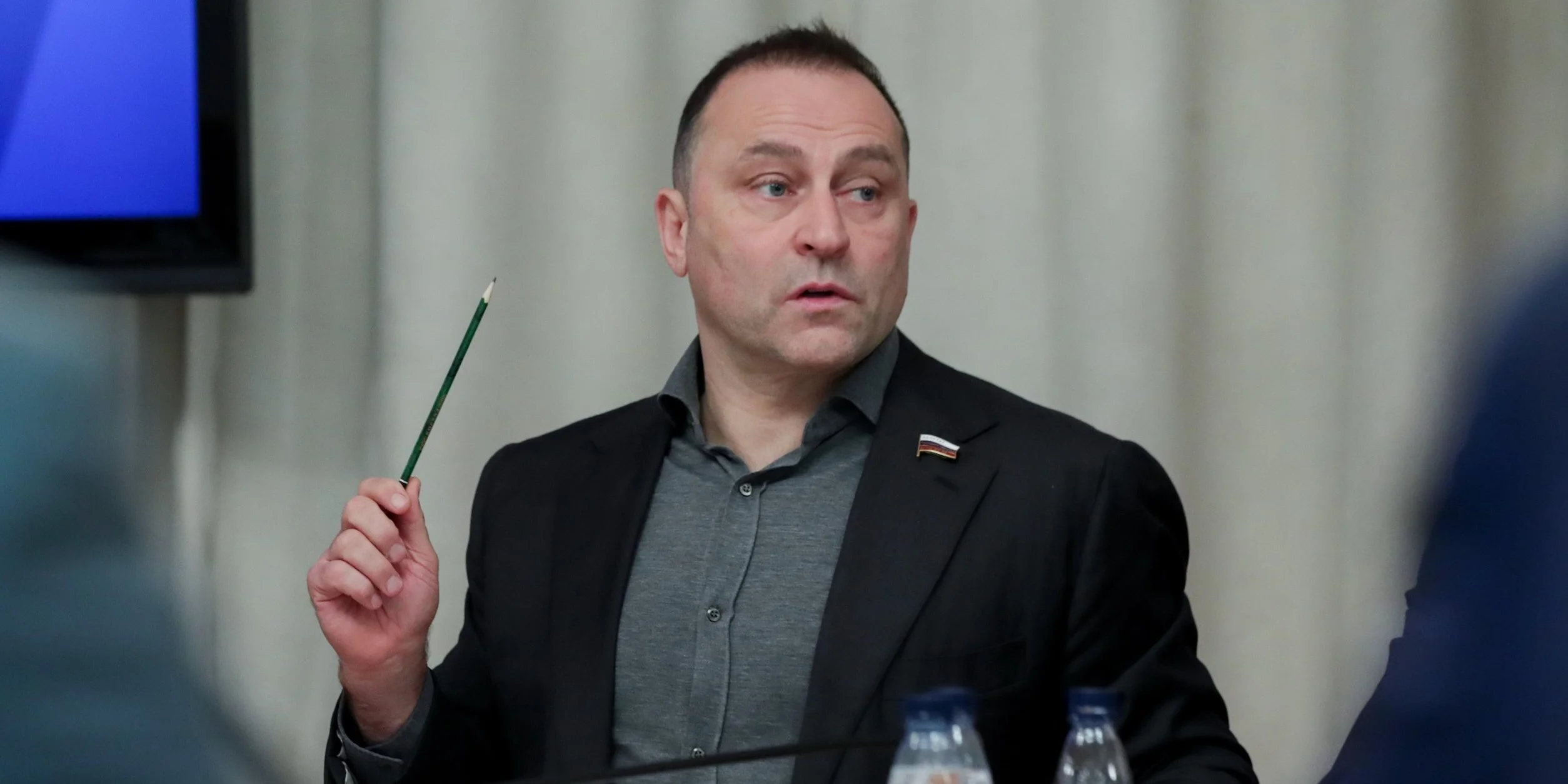 В Госдуме призвали власти Чехии изолировать Гашека из-за прогрессирующей деменции В Госдуме призвали власти Чехии изолировать Гашека из-за прогрессирующей деменции