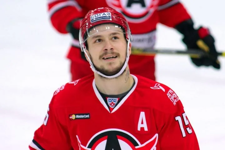 Анатолий Голышев и «Автомобилист» согласовали новый контракт на два года