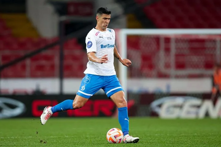 Фабиан Бальбуэна: «Есть много хороших команд, которые сражаются на вершине таблицы. Но мы в «Динамо» верим в свою работу» Фабиан Бальбуэна: «Есть много хороших команд, которые сражаются на вершине таблицы. Но мы в «Динамо» верим в свою работу»