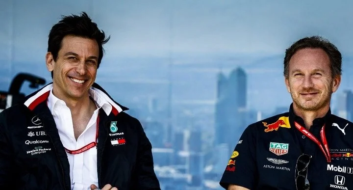 Хорнер о действиях «Ред Булла» по отношению к «Мерседесу»: «Вы не станете говорить, что уход главы отдела проектирования и других ключевых специалистов не повлияет?» Хорнер о действиях «Ред Булла» по отношению к «Мерседесу»: «Вы не станете говорить, что уход главы отдела проектирования и других ключевых специалистов не повлияет?»