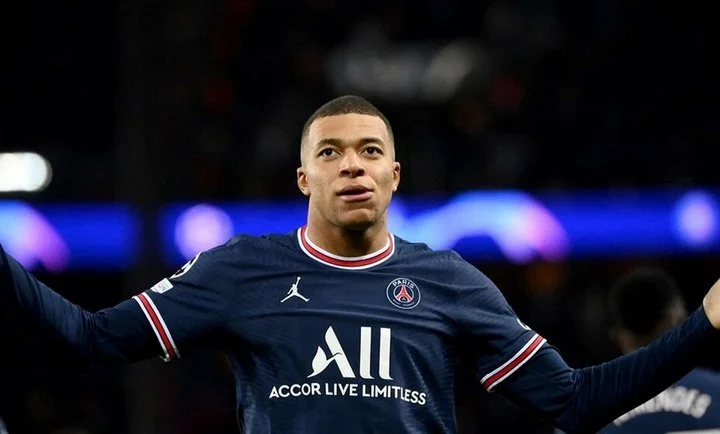 Президент ПСЖ Нассер Аль-Хелаифи: «У Мбаппе есть со мной определённая договорённость» Президент ПСЖ Нассер Аль-Хелаифи: «У Мбаппе есть со мной определённая договорённость»