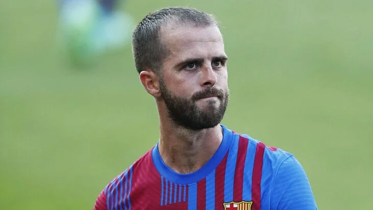 В Боснии сообщили, что в ЦСКА предложили Пьяничу 2 миллиона евро в год вместе с бонусами В Боснии сообщили, что в ЦСКА предложили Пьяничу 2 миллиона евро в год вместе с бонусами