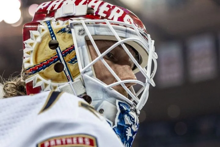 Александр Кожевников: «Для Сергея Бобровского это будет второй финал Кубка Стэнли подряд, ему надо выигрывать» Александр Кожевников: «Для Сергея Бобровского это будет второй финал Кубка Стэнли подряд, ему надо выигрывать»