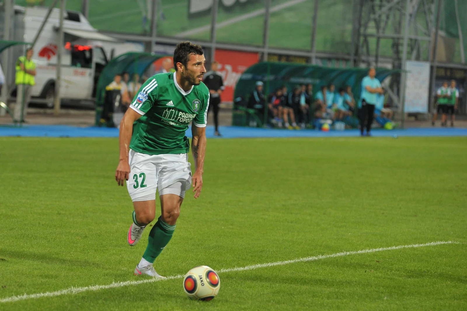 Баженов заявил, что игра «Спартака» важнее новой эмблемы Баженов заявил, что игра «Спартака» важнее новой эмблемы