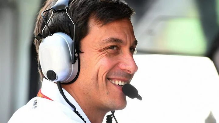 Руководитель «Мерседеса» Тото Вольф: «Мы знаем, что две лучшие команды имеют значительное преимущество. И наша задача – ликвидировать этот разрыв» Руководитель «Мерседеса» Тото Вольф: «Мы знаем, что две лучшие команды имеют значительное преимущество. И наша задача – ликвидировать этот разрыв»