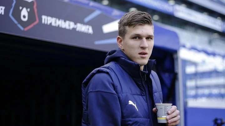 Роман Павлюченко: «Мне без разницы, куда перейдет Соболев. Главное, чтобы такой футболист играл» Роман Павлюченко: «Мне без разницы, куда перейдет Соболев. Главное, чтобы такой футболист играл»
