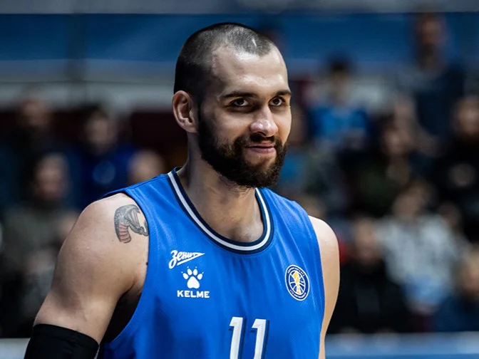 Защитник «Зенита» Жбанов рассказал, что расстроился уходу Торопова из команды Защитник «Зенита» Жбанов рассказал, что расстроился уходу Торопова из команды