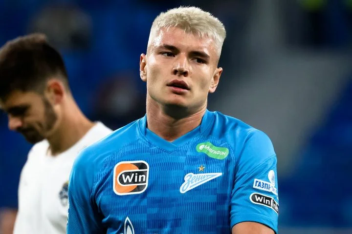 Андрей Мостовой: «Александр Мостовой себя очень любит. В принципе, футболисты того поколения себя считают очень хорошими футболистами»