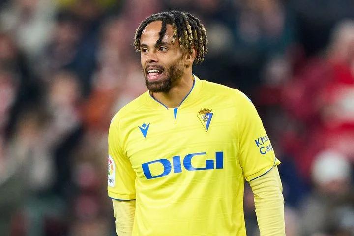 Хавбек «Кадиса» Тео Бонгонда близок к переходу в «Спартак» Хавбек «Кадиса» Тео Бонгонда близок к переходу в «Спартак»