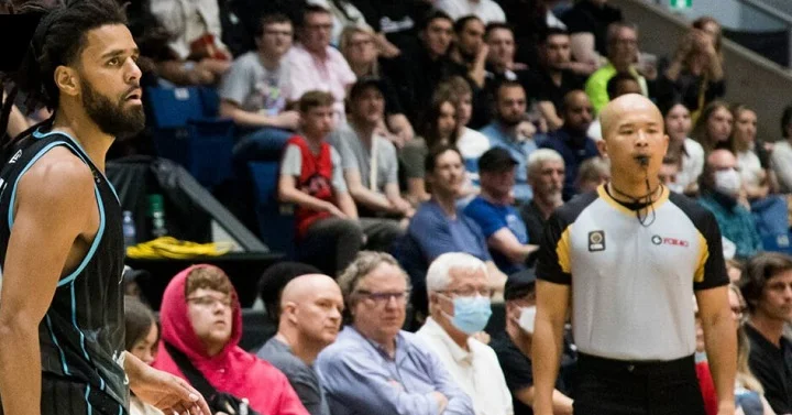 Рэпер J. Cole дебютировал в канадской баскетбольной лиге Рэпер J. Cole дебютировал в канадской баскетбольной лиге