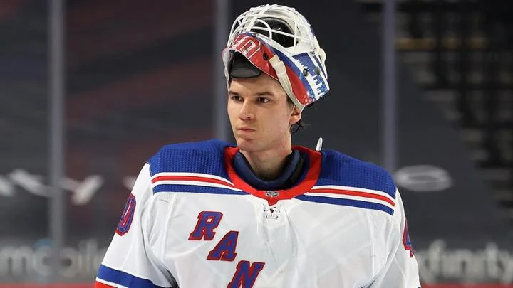 «Рейнджерс» обменял вратаря Александра Георгиева в «Колорадо» «Рейнджерс» обменял вратаря Александра Георгиева в «Колорадо»