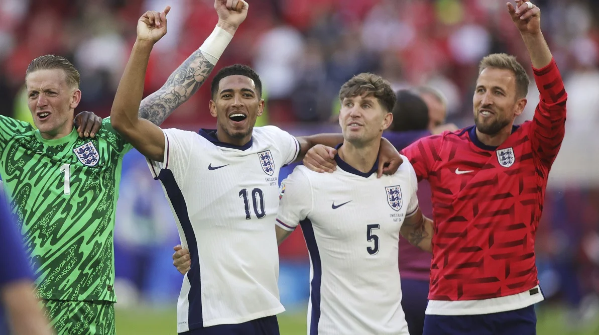 Гари Невилл: «Руни сказал, что Кейн – величайший игрок сборной Англии в истории. Не бы стал с ним спорить» Гари Невилл: «Руни сказал, что Кейн – величайший игрок сборной Англии в истории. Не бы стал с ним спорить»