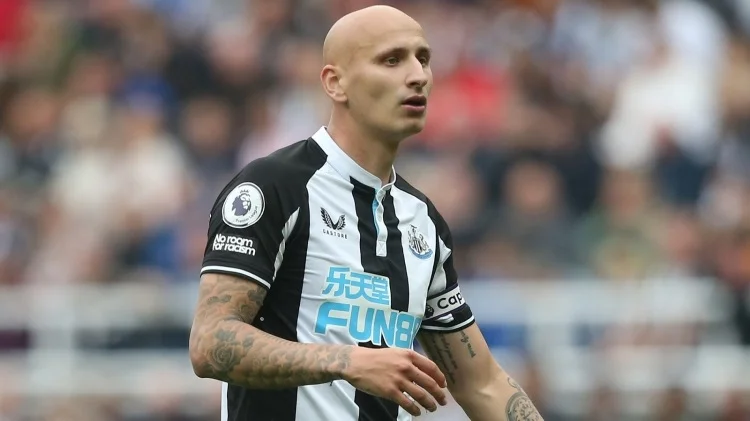 Хавбек «Ньюкасла» Шелви о новых владельцах: «Выйдем на уровень «Манчестер Сити» и ПСЖ»