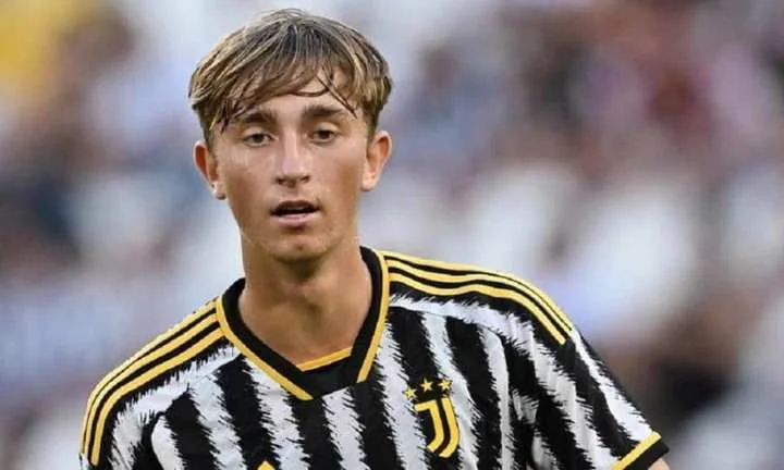 Дин Хейсен после решения перейти в «Борнмут»: «Буду и дальше следить и болеть за «Ювентус». Я не прощаюсь, а говорю «до свидания» Дин Хейсен после решения перейти в «Борнмут»: «Буду и дальше следить и болеть за «Ювентус». Я не прощаюсь, а говорю «до свидания»