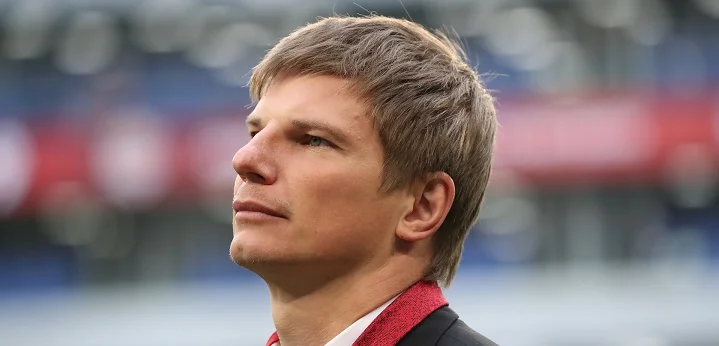 Аршавин о Жиру: «Он всегда любил красоваться перед зеркалом в «Арсенале» Аршавин о Жиру: «Он всегда любил красоваться перед зеркалом в «Арсенале»