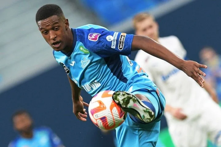 Николай Писарев о Ренане: «У него суперкачества, суперпередачи, у него суперскорость и он креативный» Николай Писарев о Ренане: «У него суперкачества, суперпередачи, у него суперскорость и он креативный»