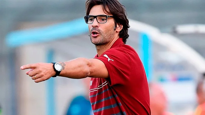 Ребров обратился к Ваноли: «Мы сделали большой вклад в историю клуба» Ребров обратился к Ваноли: «Мы сделали большой вклад в историю клуба»