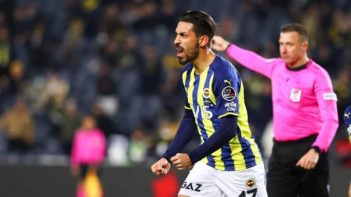 Хавбек «Фенербахче» Ирфан Кахведжи может продолжить карьеру в ЦСКА Хавбек «Фенербахче» Ирфан Кахведжи может продолжить карьеру в ЦСКА