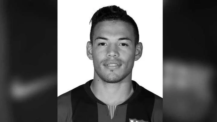 Бывший нападающий «Барселоны» погиб в ДТП Бывший нападающий «Барселоны» погиб в ДТП