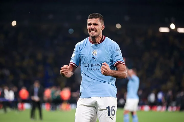 Пеп Гвардиола: «Хорошие опорные полузащитники могут быть хорошими тренерами. Родри может это сделать» Пеп Гвардиола: «Хорошие опорные полузащитники могут быть хорошими тренерами. Родри может это сделать»