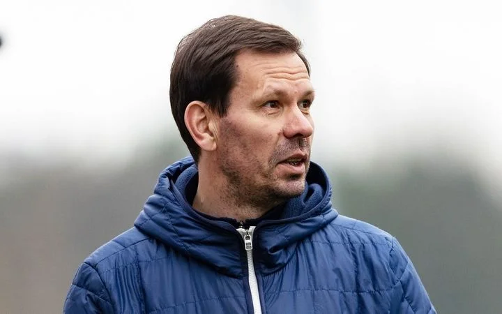 Константин Зырянов: «То, что я поиграл до 40, дорогого стоит. Сейчас смотрю на свою карьеру иначе, чем в период, когда был футболистом» Константин Зырянов: «То, что я поиграл до 40, дорогого стоит. Сейчас смотрю на свою карьеру иначе, чем в период, когда был футболистом»