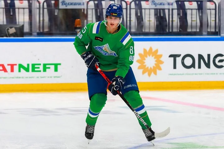 Андрей Зюзин: «Мухамадуллин поторопился с отъездом в НХЛ» Андрей Зюзин: «Мухамадуллин поторопился с отъездом в НХЛ»