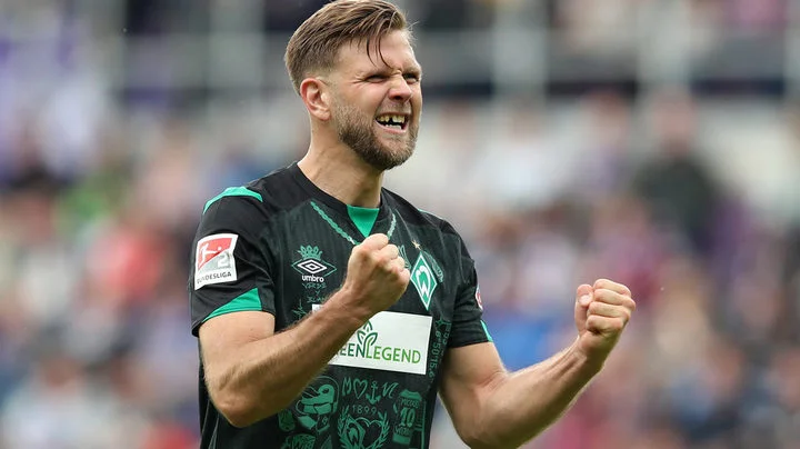 Мирослав Клозе о форварде «Вердера»: «Не так много людей с таким голевым чутьем, как у Фюллькруга. Защитники никак не могут приспособиться к нему» Мирослав Клозе о форварде «Вердера»: «Не так много людей с таким голевым чутьем, как у Фюллькруга. Защитники никак не могут приспособиться к нему»