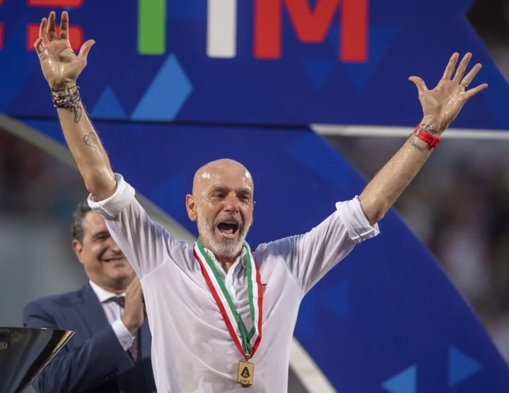 Главному тренеру «Милана» Стефано Пиоли вернут украденную медаль Главному тренеру «Милана» Стефано Пиоли вернут украденную медаль