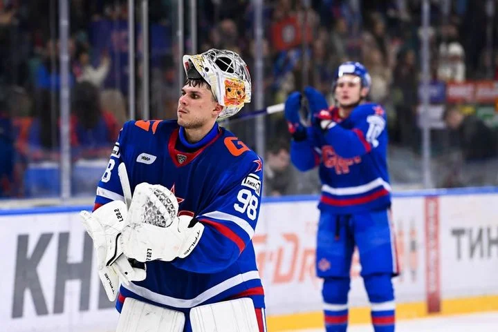 Михаил Бирюков о Серебрякове: «Когда ты играешь в СКА, у тебя не 50, а 12 или 15 бросков, и ты должен сработать. Никита пока не сыграл так, как может» Михаил Бирюков о Серебрякове: «Когда ты играешь в СКА, у тебя не 50, а 12 или 15 бросков, и ты должен сработать. Никита пока не сыграл так, как может»