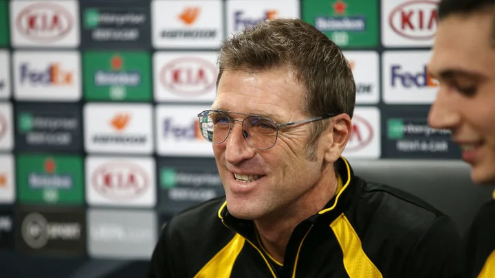 Массимо Каррера: «В «Фиорентине» Кокорину не повезло с тем, что в то время Влахович клал по 40 мячей за сезон» Массимо Каррера: «В «Фиорентине» Кокорину не повезло с тем, что в то время Влахович клал по 40 мячей за сезон»