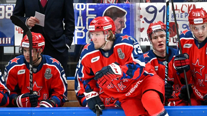 Форвард ЦСКА Прохор Полтапов: «Если за статистикой гонишься, а не на команду работаешь, то это будет полная хрень» Форвард ЦСКА Прохор Полтапов: «Если за статистикой гонишься, а не на команду работаешь, то это будет полная хрень»