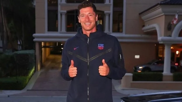 Левандовски получит девятый номер в «Барселоне» Левандовски получит девятый номер в «Барселоне»