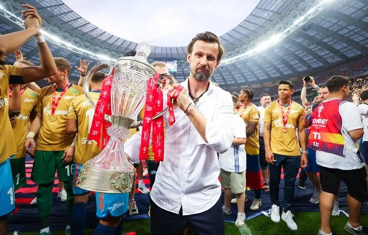 Михаил Гершкович: «Непонятно, почему Семак не вошел даже в число номинантов на звание лучшего тренера сезона» Михаил Гершкович: «Непонятно, почему Семак не вошел даже в число номинантов на звание лучшего тренера сезона»