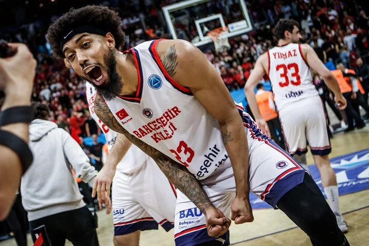 «Зенит» подписал однолетний контракт с Ричардом Соломоном