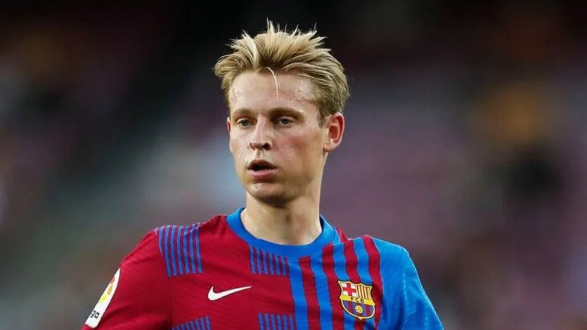 «Барселона» не хочет продавать Френки де Йонга