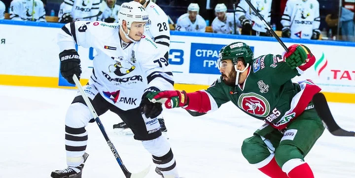 Букмекеры считают, что в третьей игре шансы «Трактора» и «Ак Барса» равны 