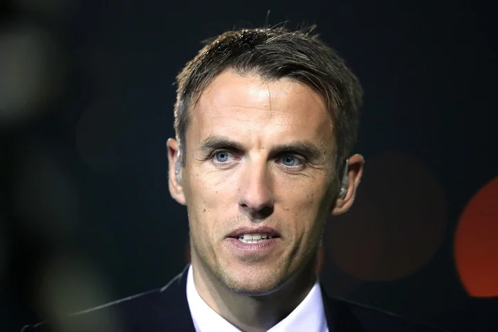 Фил Невилл: «Манчестер Юнайтед» в миллионах миль от уровня, необходимого для борьбы за трофеи» Фил Невилл: «Манчестер Юнайтед» в миллионах миль от уровня, необходимого для борьбы за трофеи»