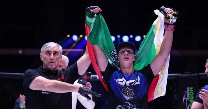 Сын Кадырова о дебюте в ММА: «Было сложно выходить, учитывая то колоссальное давление» Сын Кадырова о дебюте в ММА: «Было сложно выходить, учитывая то колоссальное давление»