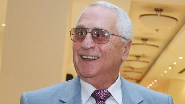 Член комитета по этике РФС о Максименко: «У него нарушение в психике. Селихов сильнее во всем» Член комитета по этике РФС о Максименко: «У него нарушение в психике. Селихов сильнее во всем»