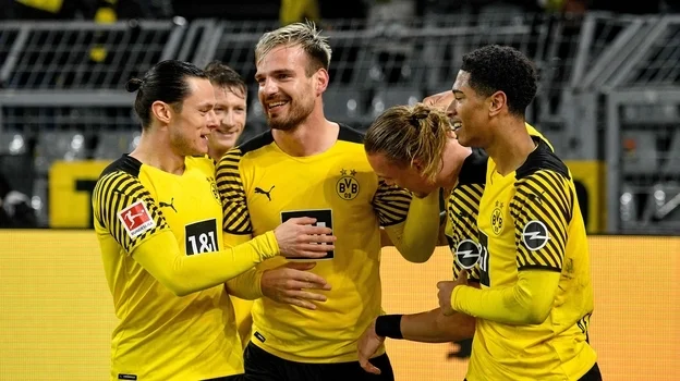 «Боруссия» Дортмунд потеряла очки в матче с «Кельном» «Боруссия» Дортмунд потеряла очки в матче с «Кельном»