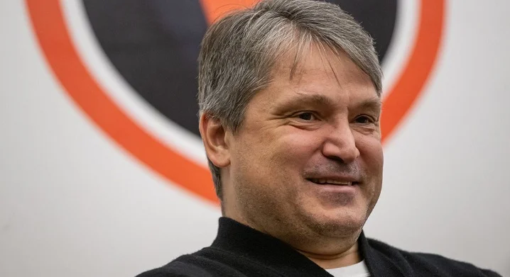 Евсеев о матче «Краснодар» - «Спартак»: «Столько разговоров об иностранных тренерах, но опять русский тренер обыгрывает зарубежного» Евсеев о матче «Краснодар» - «Спартак»: «Столько разговоров об иностранных тренерах, но опять русский тренер обыгрывает зарубежного»