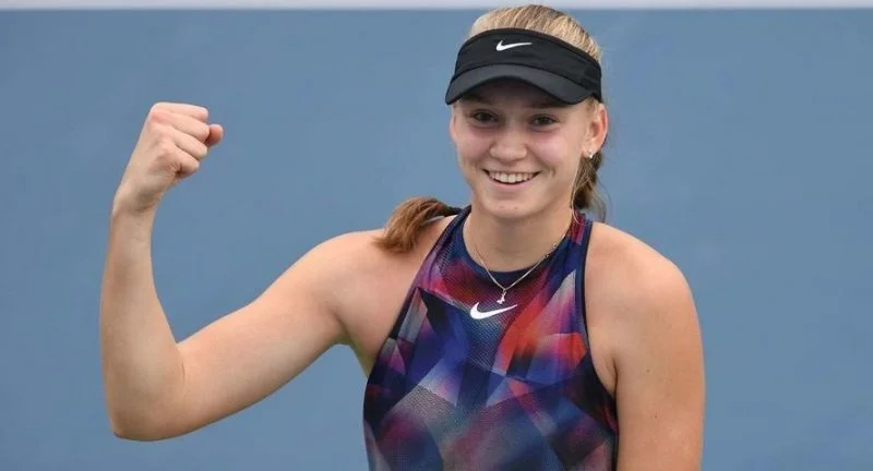 Рыбакина после 11 победы подряд: «Физически я не самая свежая, но довольна» Рыбакина после 11 победы подряд: «Физически я не самая свежая, но довольна»