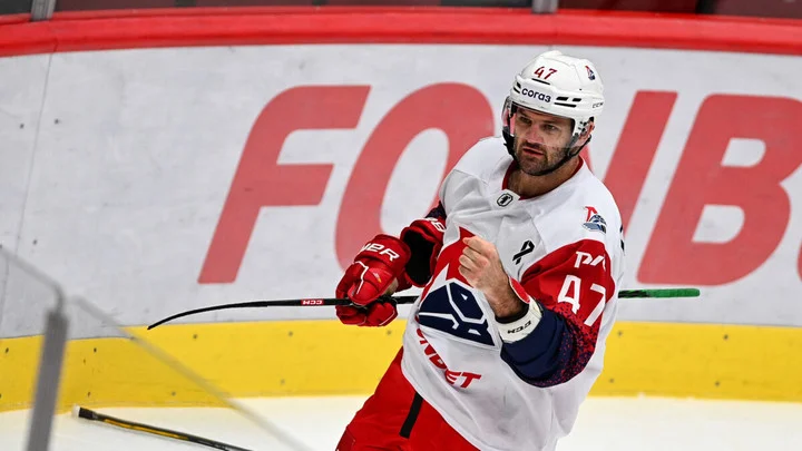 Георгий Иванов: «Радулов – это легенда российского хоккея, очень яркий игрок, всегда заряжен только на победу. Никто из игроков «Локомотива» не знал о переговорах» Георгий Иванов: «Радулов – это легенда российского хоккея, очень яркий игрок, всегда заряжен только на победу. Никто из игроков «Локомотива» не знал о переговорах»