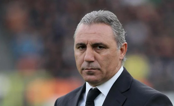 Христо Стоичков: «Левандовски выдающийся бомбардир, который добавит «Барселоне» много качеств – и не только в штрафной площади» Христо Стоичков: «Левандовски выдающийся бомбардир, который добавит «Барселоне» много качеств – и не только в штрафной площади»