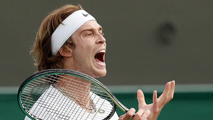 Рублев второй раз вышел в финал турнира на траве Рублев второй раз вышел в финал турнира на траве