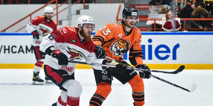 «Авангард» потерпел первое поражение в сезоне Фонбет КХЛ «Авангард» потерпел первое поражение в сезоне Фонбет КХЛ