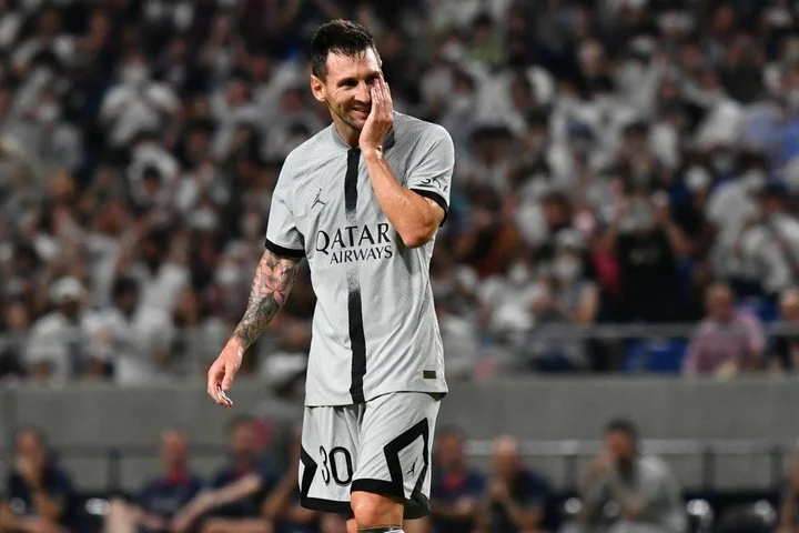 Хави: «Сейчас возвращение Месси невозможно. У него есть действующий контракт с ПСЖ» Хави: «Сейчас возвращение Месси невозможно. У него есть действующий контракт с ПСЖ»